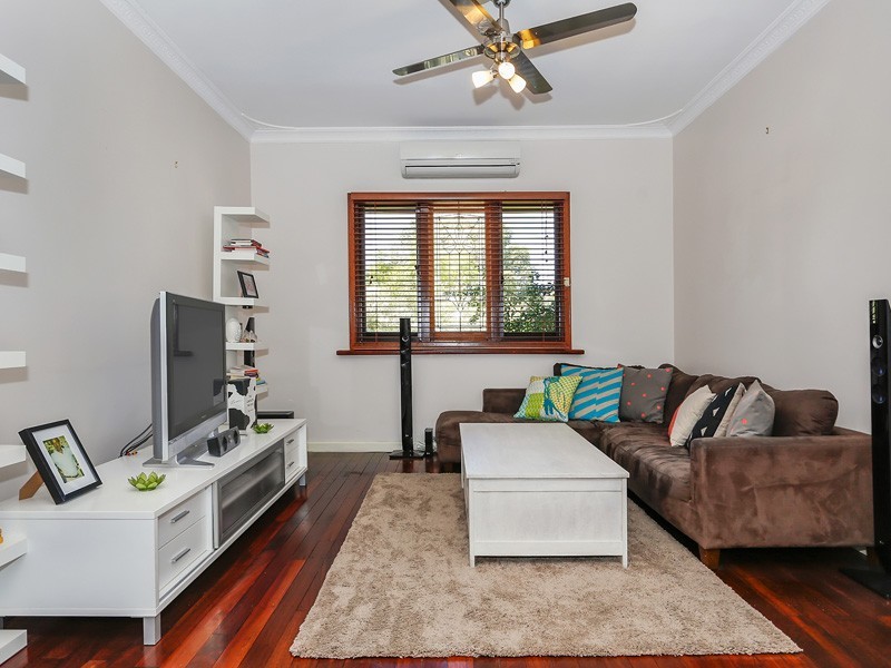 26 Watkins Street, Eden Hill WA 6054