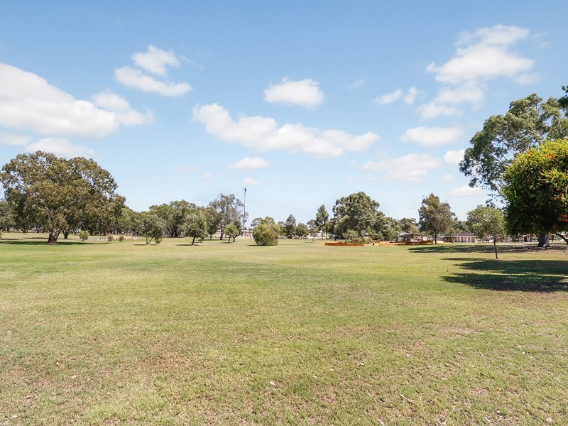 26 Watkins Street, Eden Hill WA 6054