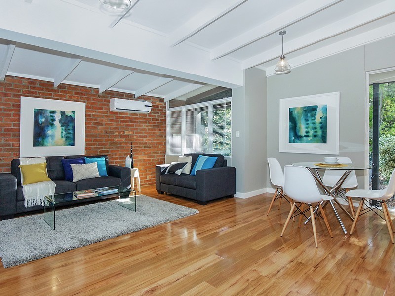 6 Montrose Avenue, Darlington WA 6070