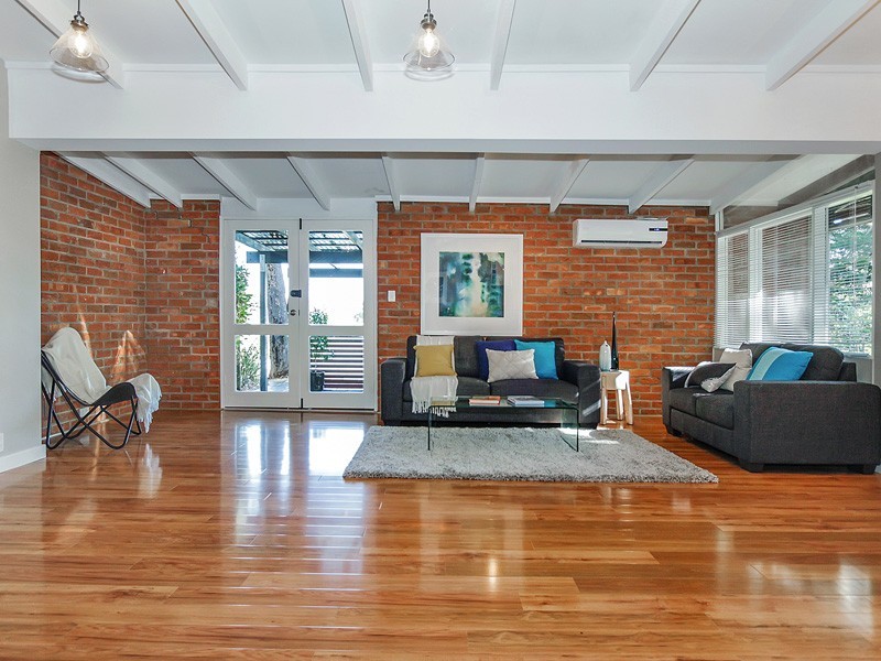 6 Montrose Avenue, Darlington WA 6070