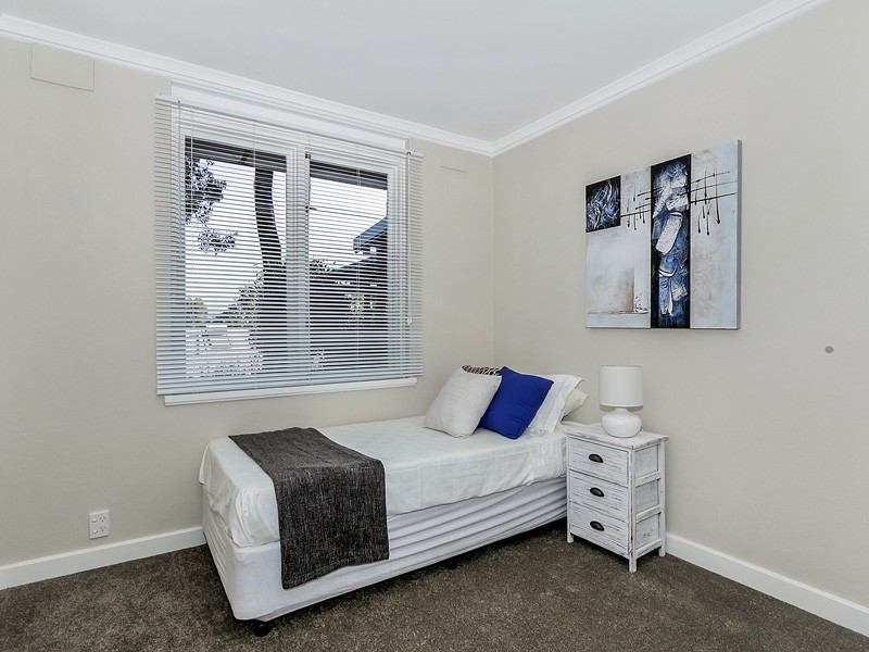 6 Montrose Avenue, Darlington WA 6070