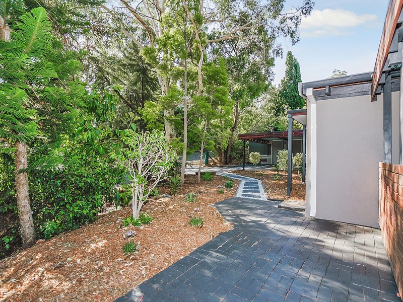 6 Montrose Avenue, Darlington WA 6070