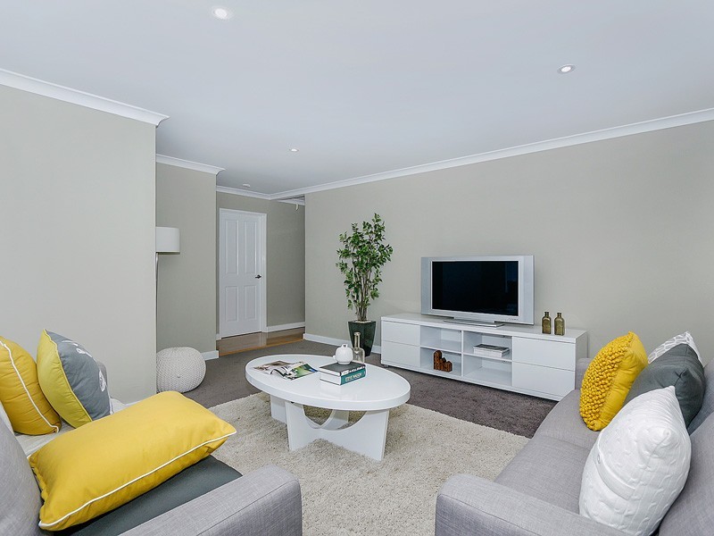 31 Bilya Gardens, Leda WA 6170