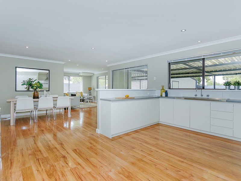 31 Bilya Gardens, Leda WA 6170