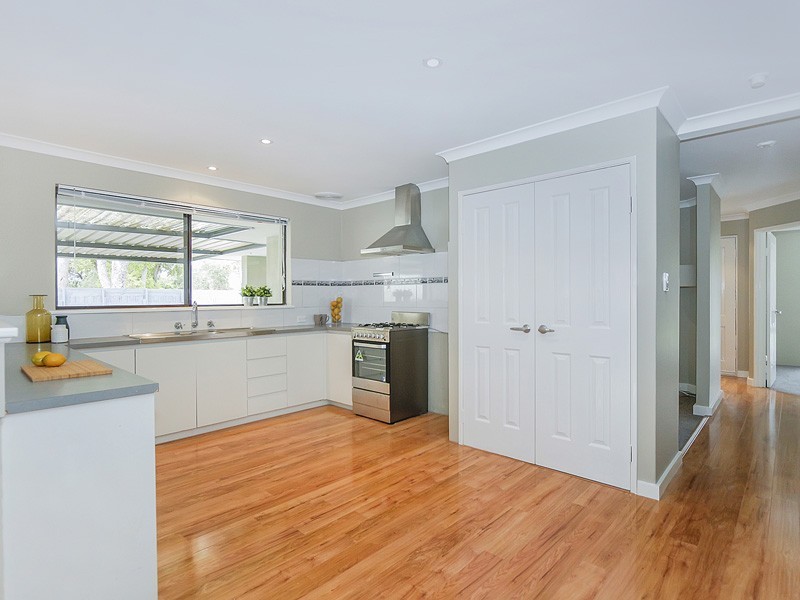 31 Bilya Gardens, Leda WA 6170