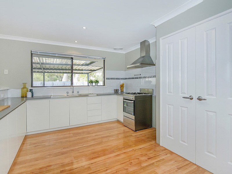 31 Bilya Gardens, Leda WA 6170