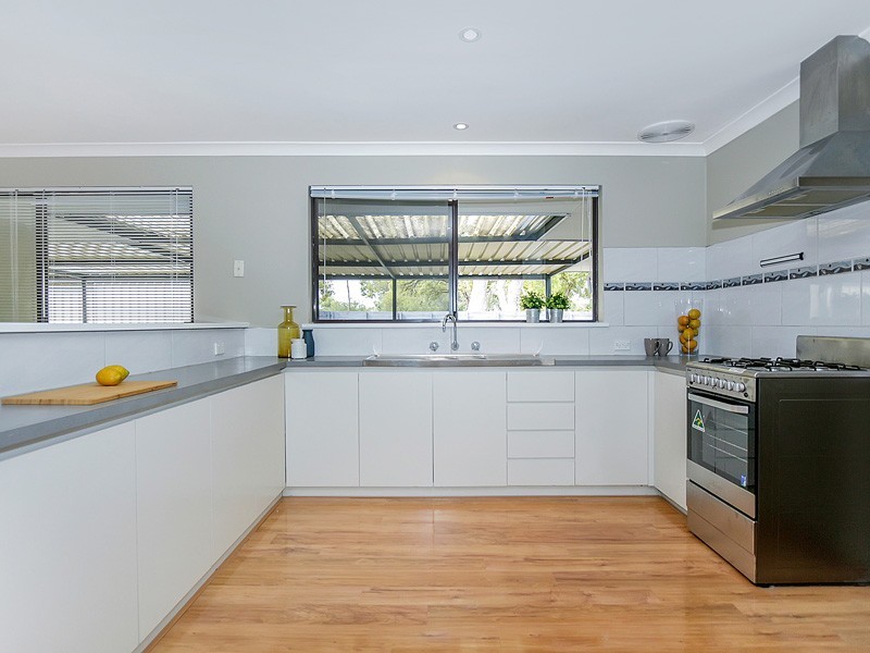 31 Bilya Gardens, Leda WA 6170