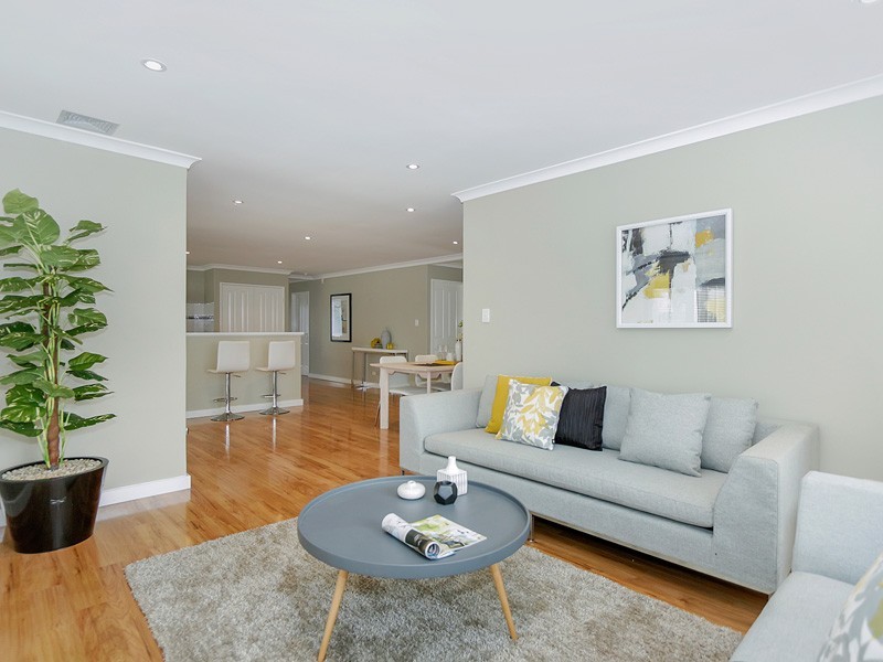 31 Bilya Gardens, Leda WA 6170