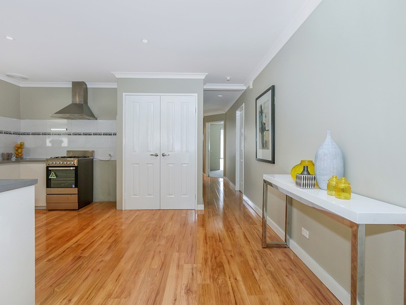 31 Bilya Gardens, Leda WA 6170