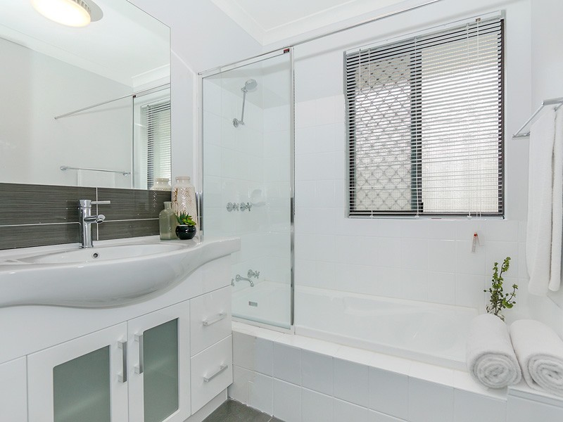 31 Bilya Gardens, Leda WA 6170