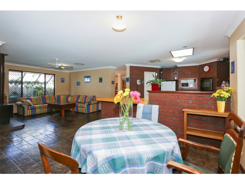 20 Rhine Crescent, Beechboro WA 6063