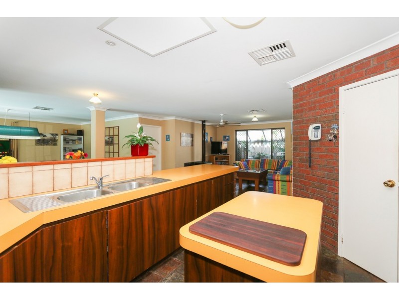20 Rhine Crescent, Beechboro WA 6063