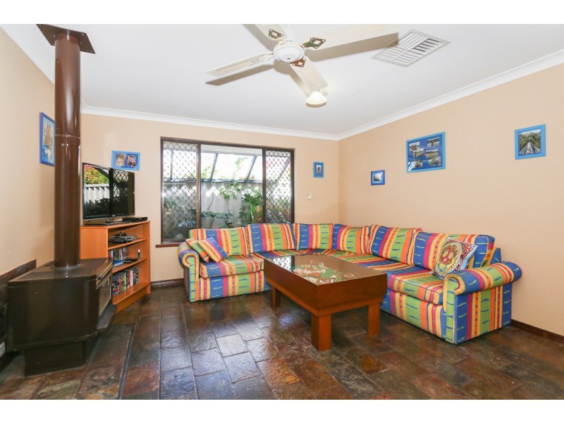 20 Rhine Crescent, Beechboro WA 6063