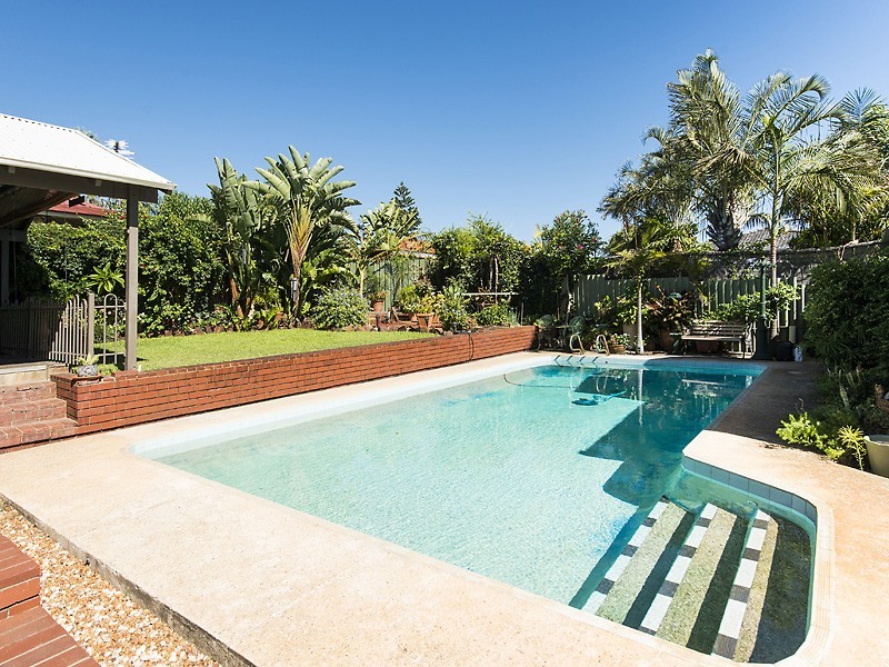 5 Camborne Way, Thornlie WA 6108