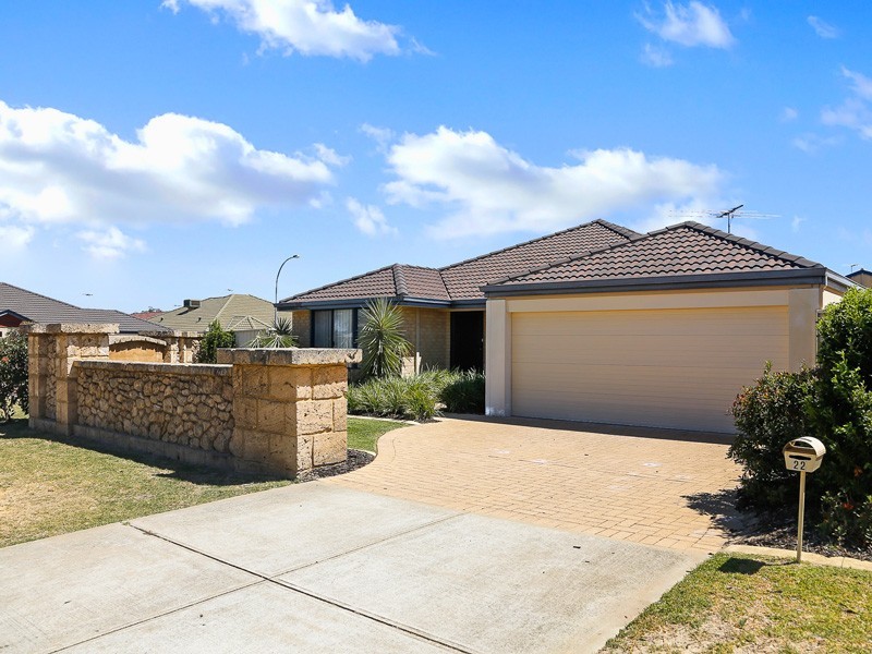 22 St John Road, Wattle Grove WA 6107