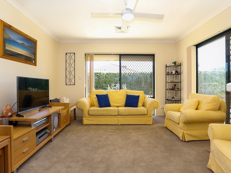 22 St John Road, Wattle Grove WA 6107