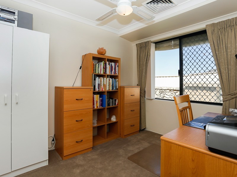 22 St John Road, Wattle Grove WA 6107