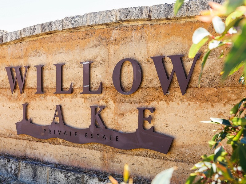 22 St John Road, Wattle Grove WA 6107