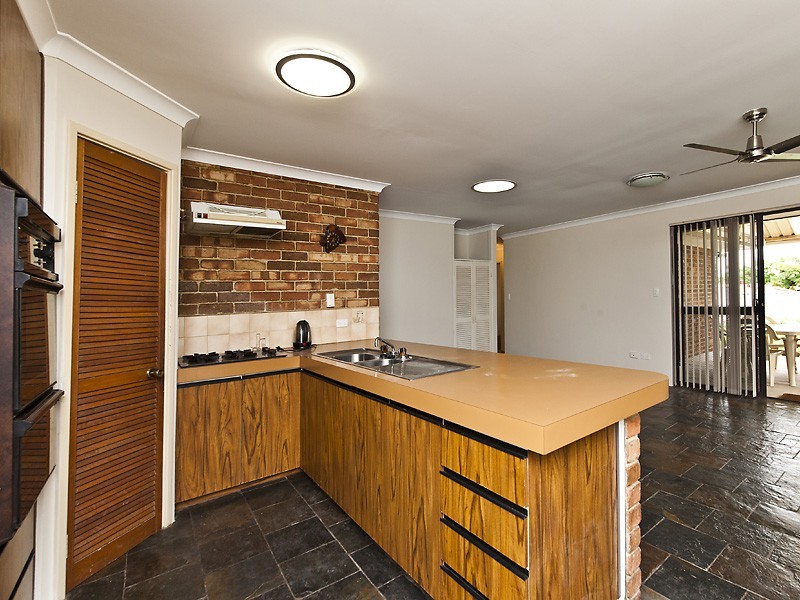 22 Kidman Crt, Thornlie WA 6108