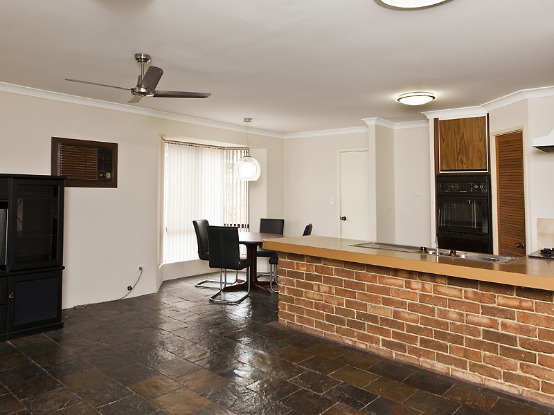 22 Kidman Crt, Thornlie WA 6108