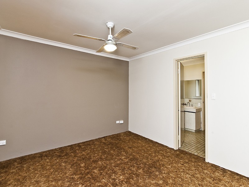 22 Kidman Crt, Thornlie WA 6108