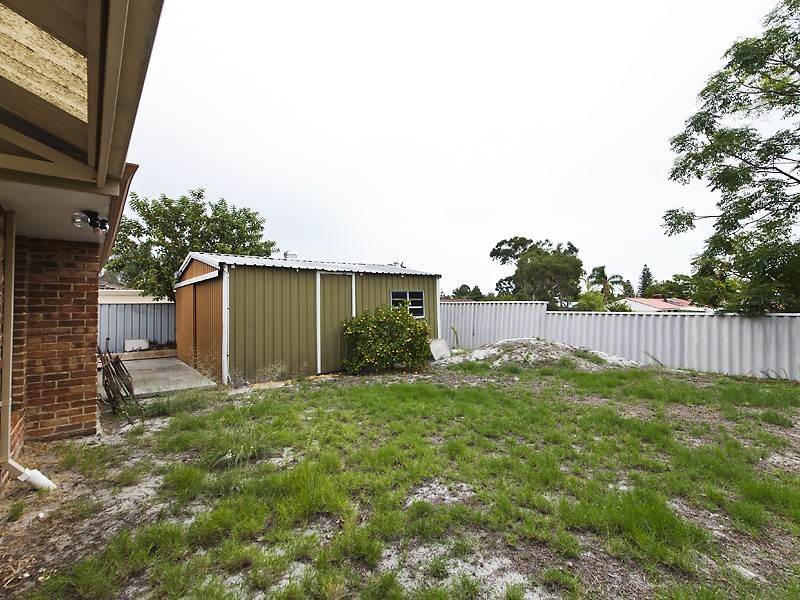 22 Kidman Crt, Thornlie WA 6108