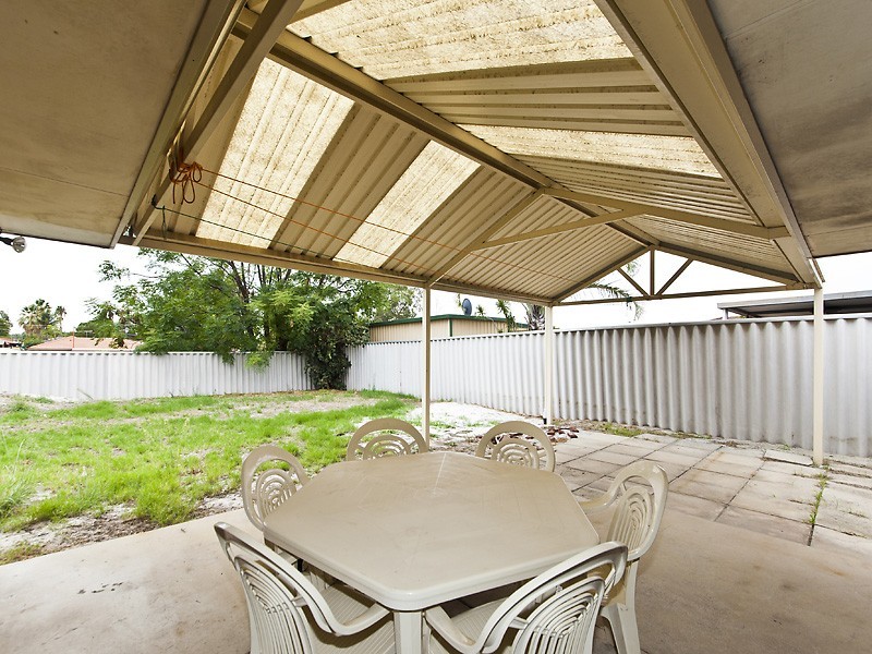 22 Kidman Crt, Thornlie WA 6108