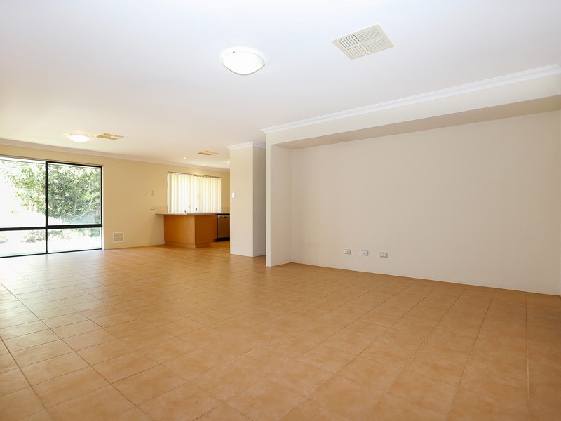 5 Tuross Place, Ridgewood WA 6030