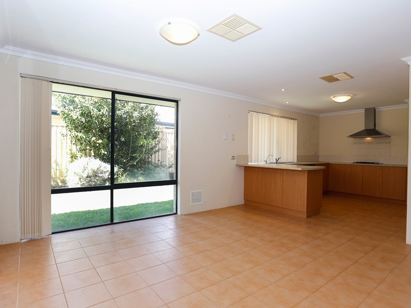 5 Tuross Place, Ridgewood WA 6030