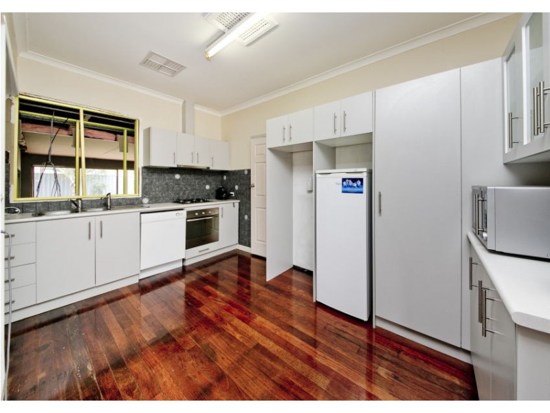 41 Allinson Drive, Girrawheen WA 6064