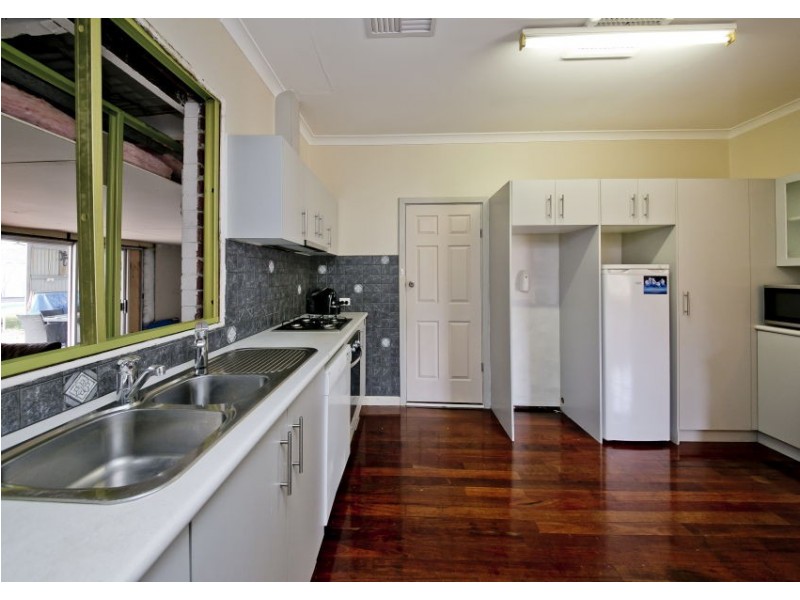 41 Allinson Drive, Girrawheen WA 6064