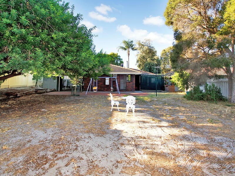 32 Bradshaw Street, Eden Hill WA 6054