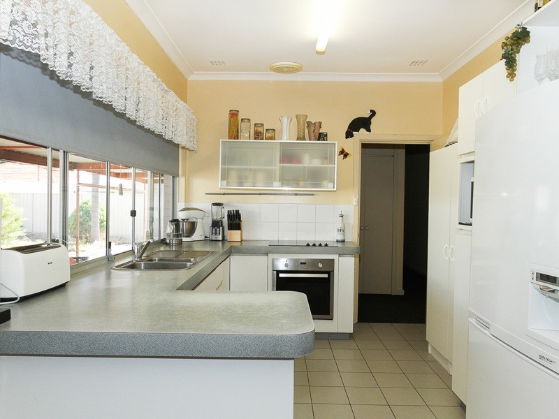 3 Birwash Place, Nollamara WA 6061