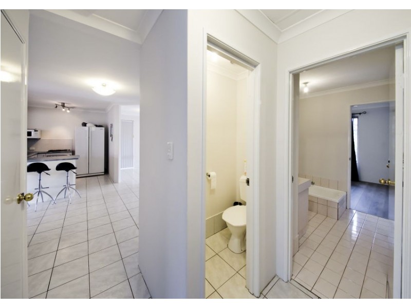 15 Gilroyd Loop, Ballajura WA 6066