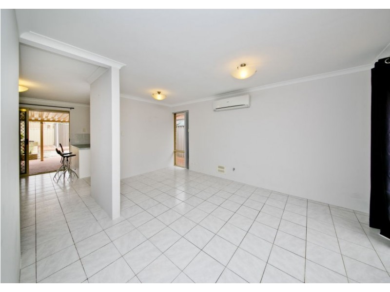 15 Gilroyd Loop, Ballajura WA 6066