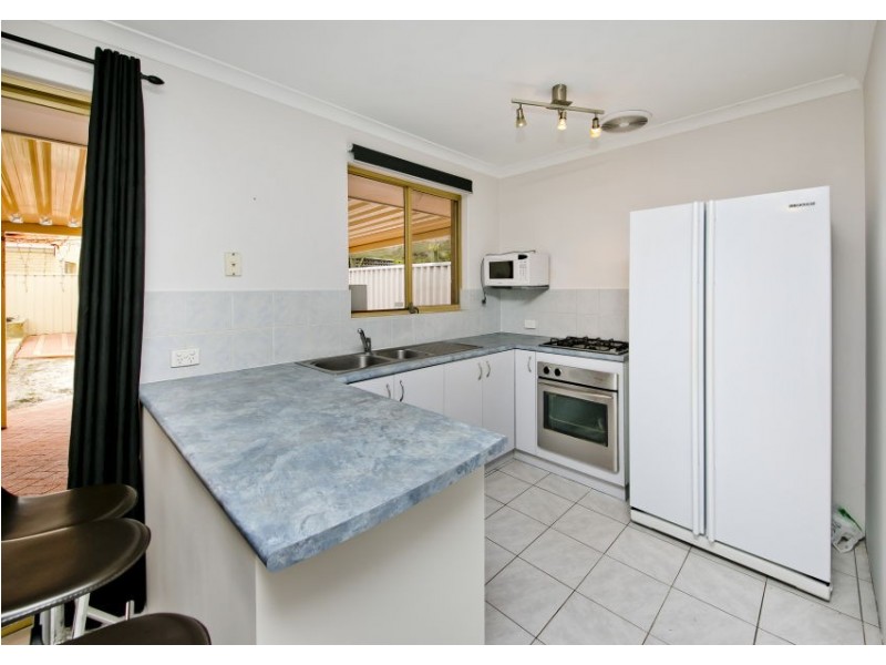 15 Gilroyd Loop, Ballajura WA 6066