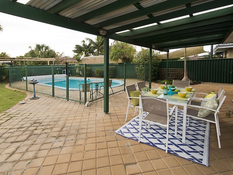 73 Berehaven Ave, Thornlie WA 6108