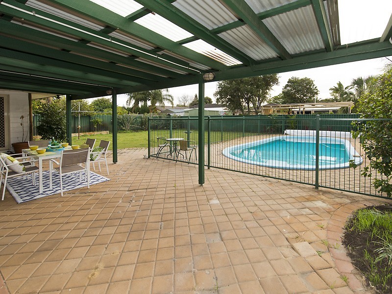 73 Berehaven Ave, Thornlie WA 6108