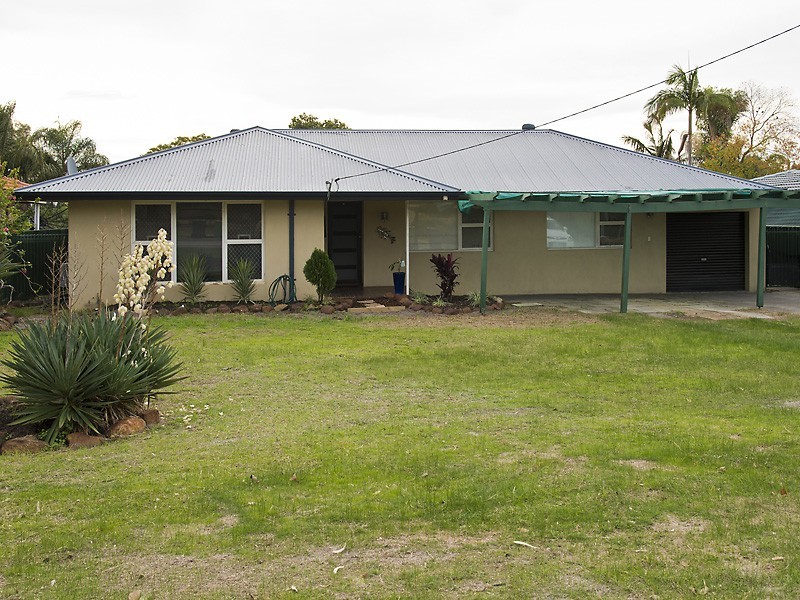 73 Berehaven Ave, Thornlie WA 6108