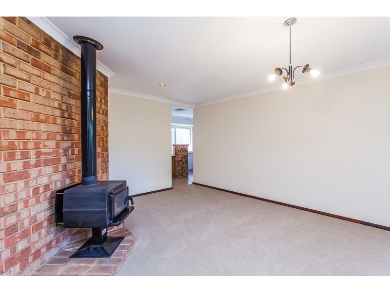 11 Shamrock Way, Huntingdale WA 6110