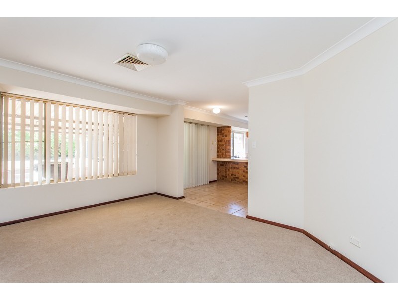 11 Shamrock Way, Huntingdale WA 6110