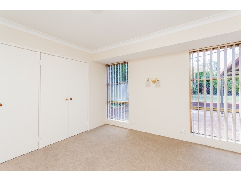 11 Shamrock Way, Huntingdale WA 6110