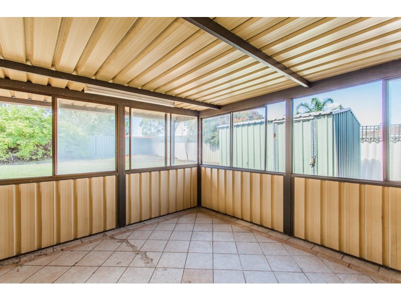 11 Shamrock Way, Huntingdale WA 6110