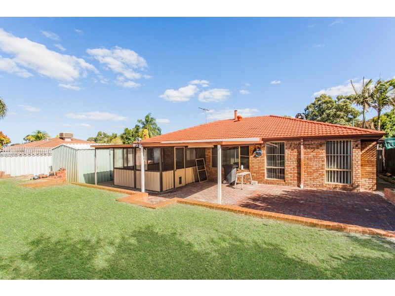 11 Shamrock Way, Huntingdale WA 6110