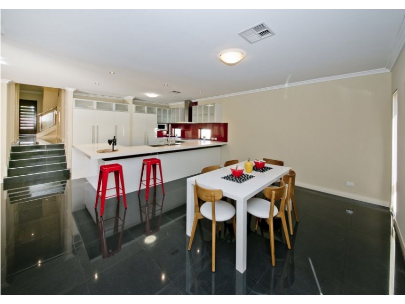 43 Tresise Street, Carine WA 6020