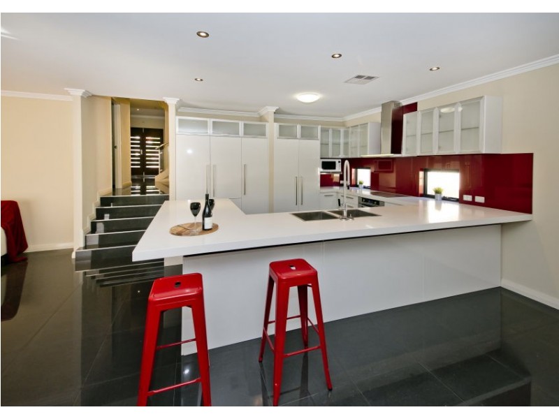 43 Tresise Street, Carine WA 6020