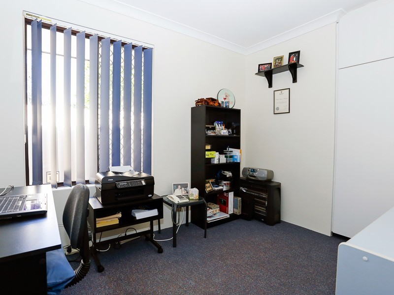 15 Blockley Way, Bassendean WA 6054