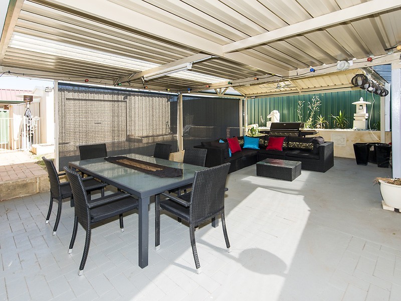 93 Lauterbach Drive, Gosnells WA 6110