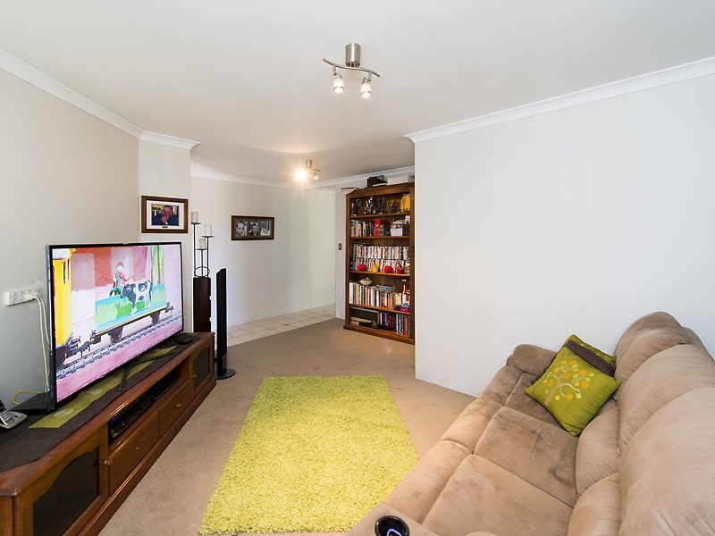 93 Lauterbach Drive, Gosnells WA 6110