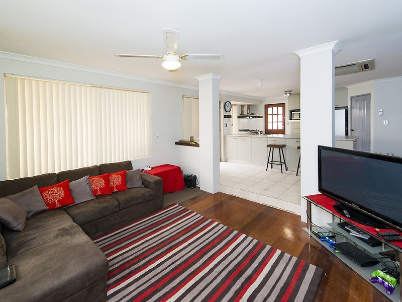 93 Lauterbach Drive, Gosnells WA 6110